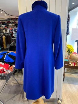 MANTEAU LONDON-P Fashion S.A.