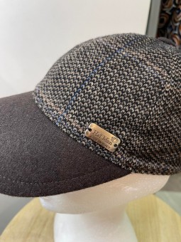 CASQUETTE américaine avec rabat 2556G
